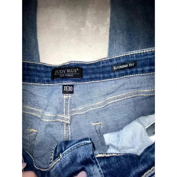 Judy Blue Womens Boyfriend Jeans Size 11/30 - Picture 4 of 6